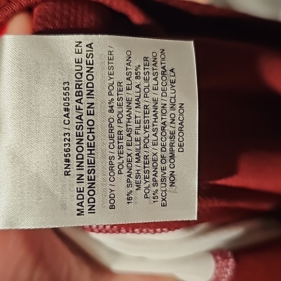 NWT Red Nike sports tee-shirt (2 small avail) - Picture 3 of 4